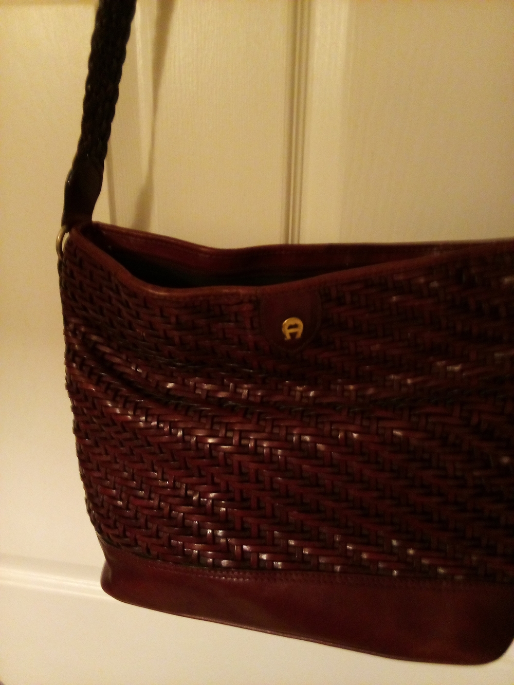 Etienne Aigner Woven Shoulder Bag Signature Burgundy